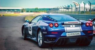 Lotus: El lujo ligero y la pasión por la conducción en sus coches deportivos de alta gama